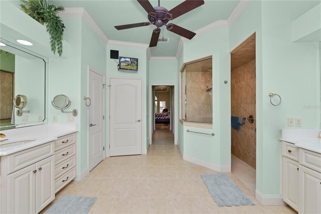 For Sale: $689,900 (4 beds, 3 baths, 3199 Square Feet)