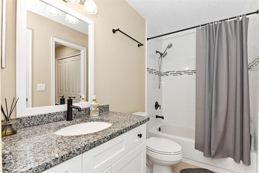 For Sale: $145,000 (2 beds, 2 baths, 833 Square Feet)