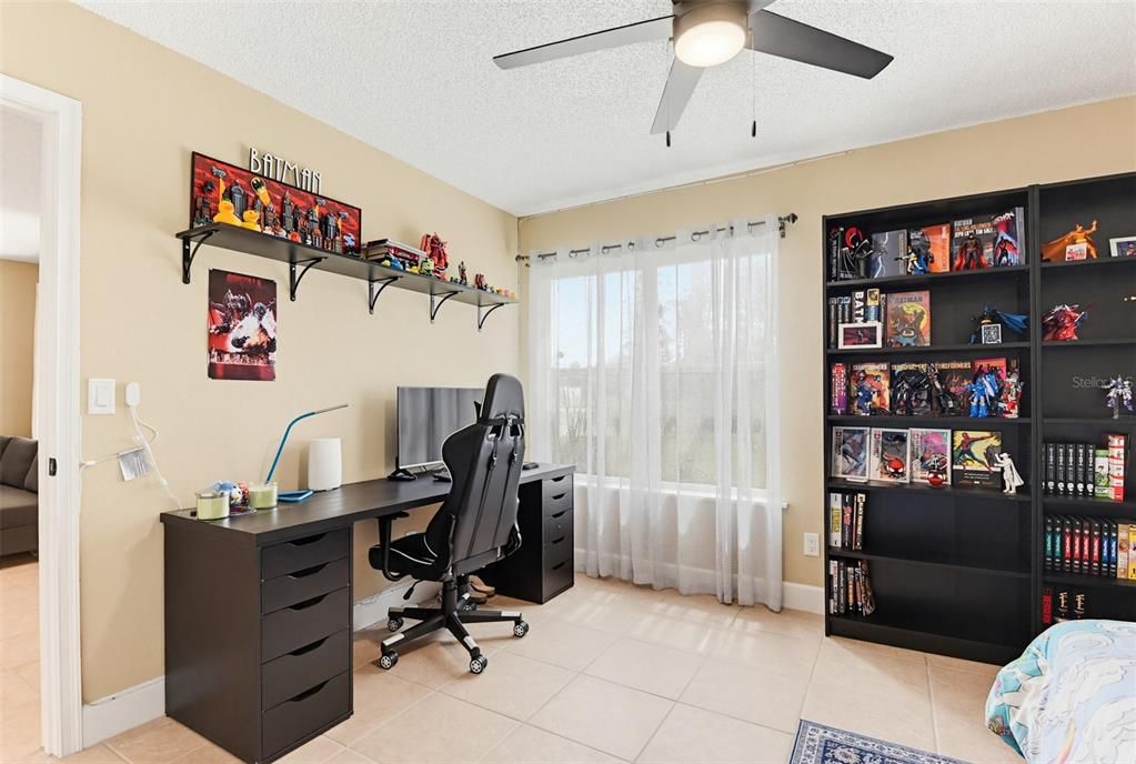 For Sale: $145,000 (2 beds, 2 baths, 833 Square Feet)