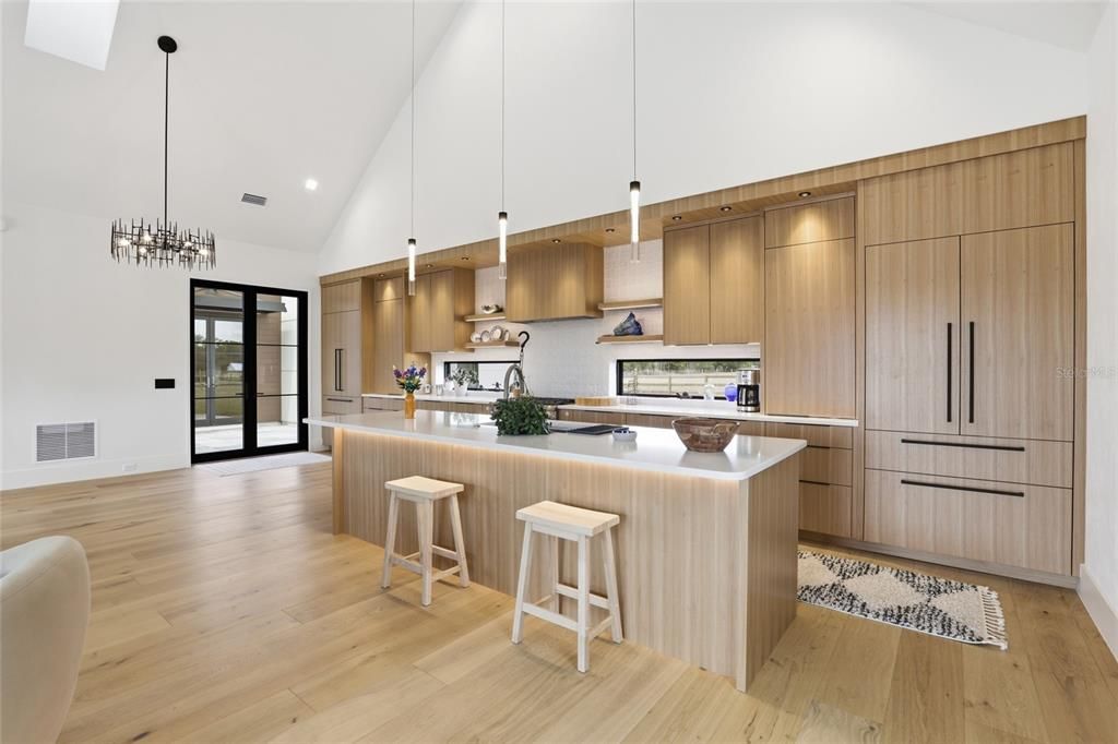 For Sale: $849,900 (3 beds, 2 baths, 2581 Square Feet)