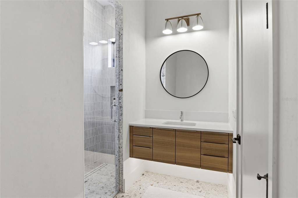 For Sale: $849,900 (3 beds, 2 baths, 2581 Square Feet)
