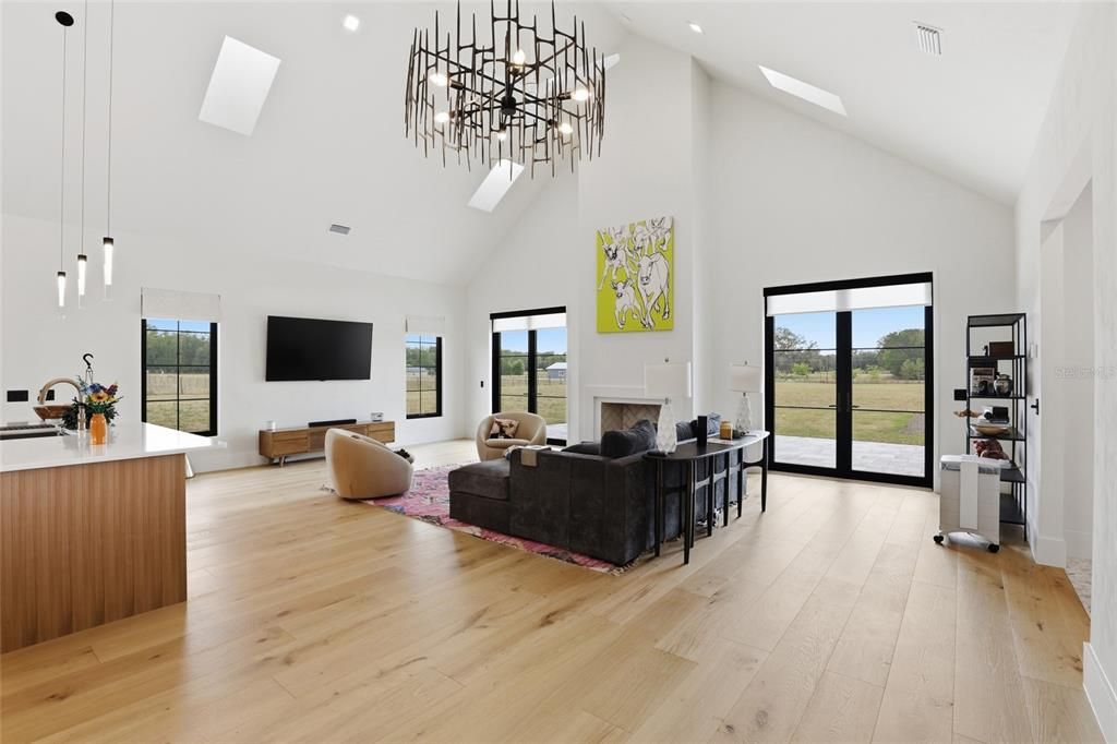 For Sale: $849,900 (3 beds, 2 baths, 2581 Square Feet)