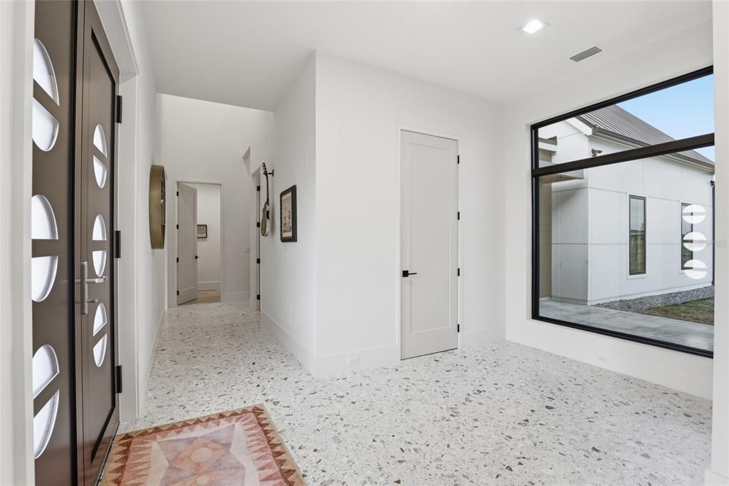 For Sale: $849,900 (3 beds, 2 baths, 2581 Square Feet)
