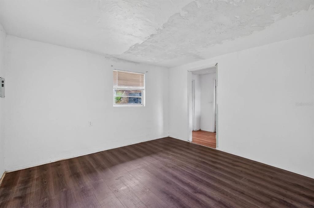 En Venta: $180,000 (2 camas, 1 baños, 952 Pies cuadrados)