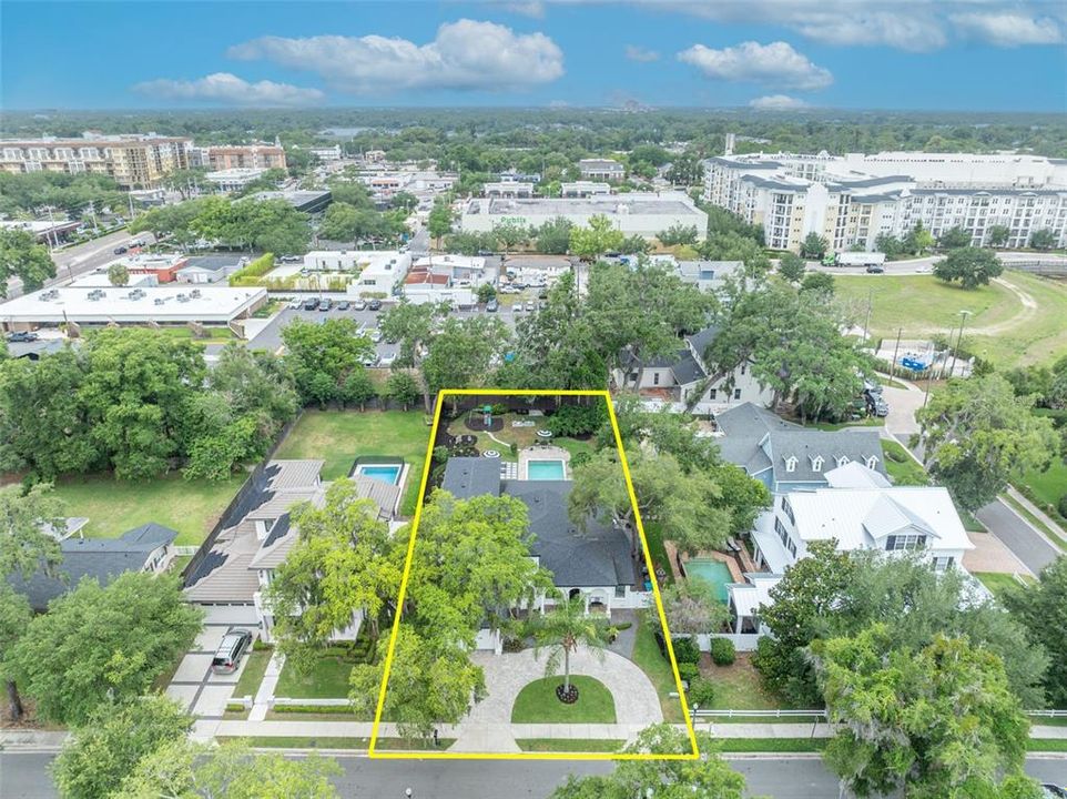 Activo con contrato: $1,489,000 (4 camas, 3 baños, 3797 Pies cuadrados)
