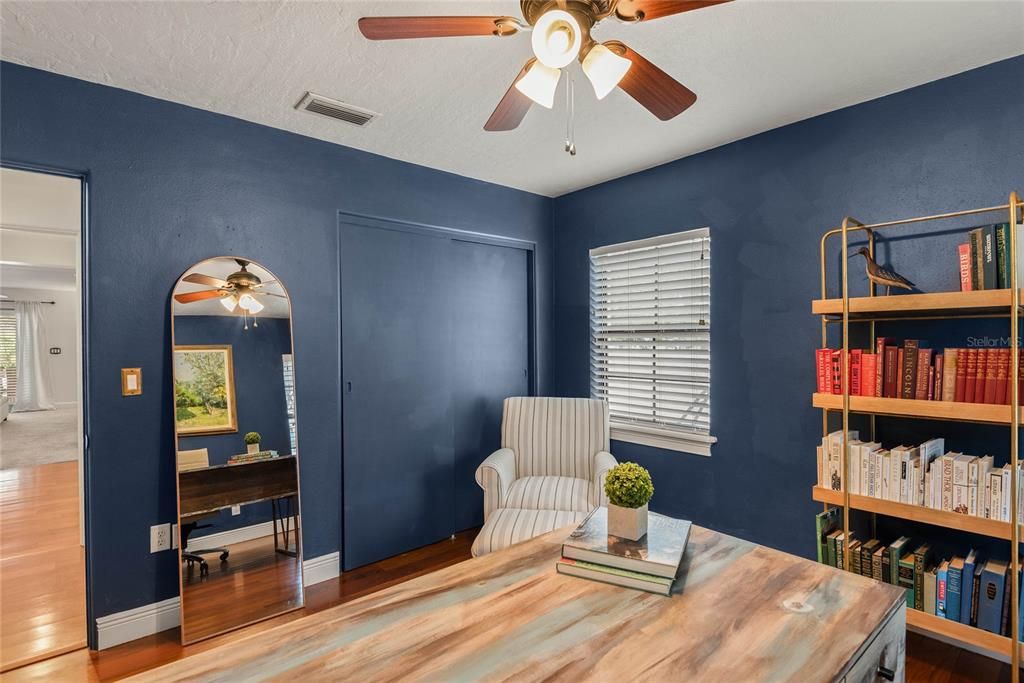 Activo con contrato: $1,489,000 (4 camas, 3 baños, 3797 Pies cuadrados)