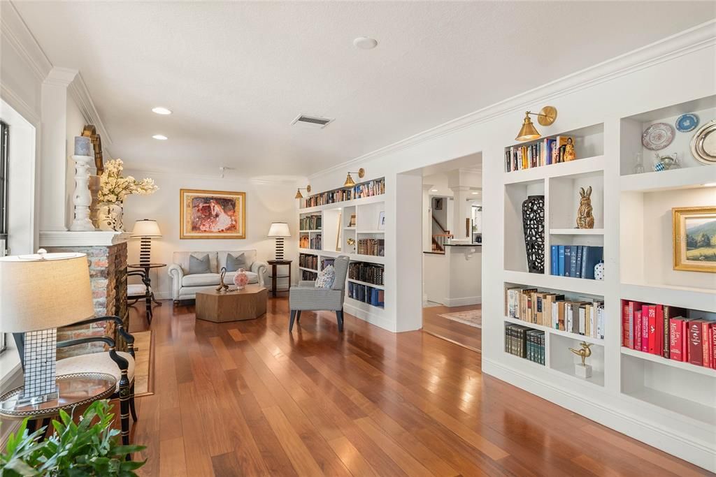 Activo con contrato: $1,489,000 (4 camas, 3 baños, 3797 Pies cuadrados)