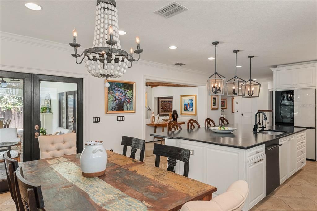Activo con contrato: $1,489,000 (4 camas, 3 baños, 3797 Pies cuadrados)