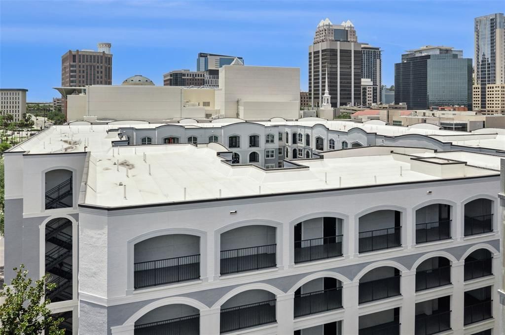 Active With Contract: $128,900 (1 beds, 1 baths, 744 Square Feet)