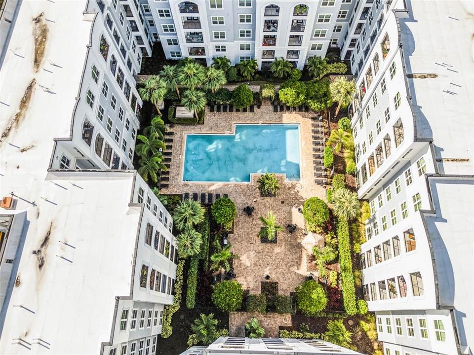 Active With Contract: $128,900 (1 beds, 1 baths, 744 Square Feet)