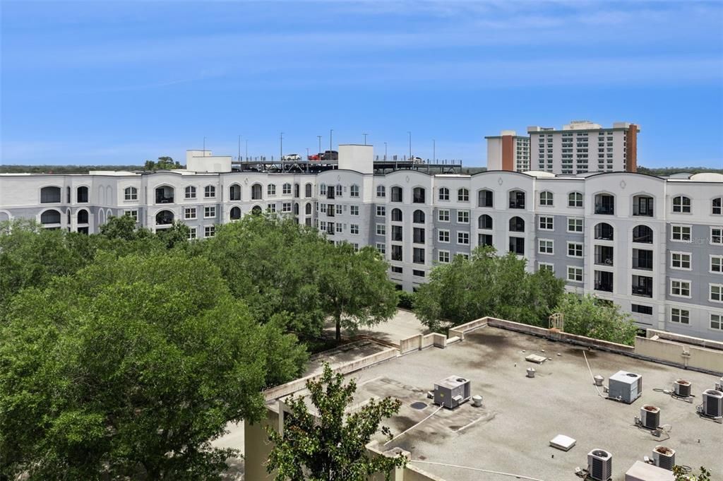 Active With Contract: $128,900 (1 beds, 1 baths, 744 Square Feet)