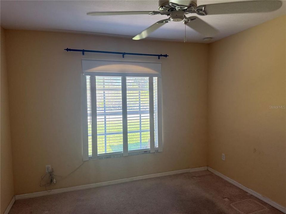 Activo con contrato: $245,000 (3 camas, 2 baños, 1780 Pies cuadrados)
