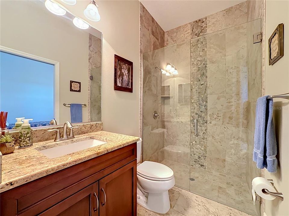 En Venta: $1,185,000 (4 camas, 3 baños, 3024 Pies cuadrados)