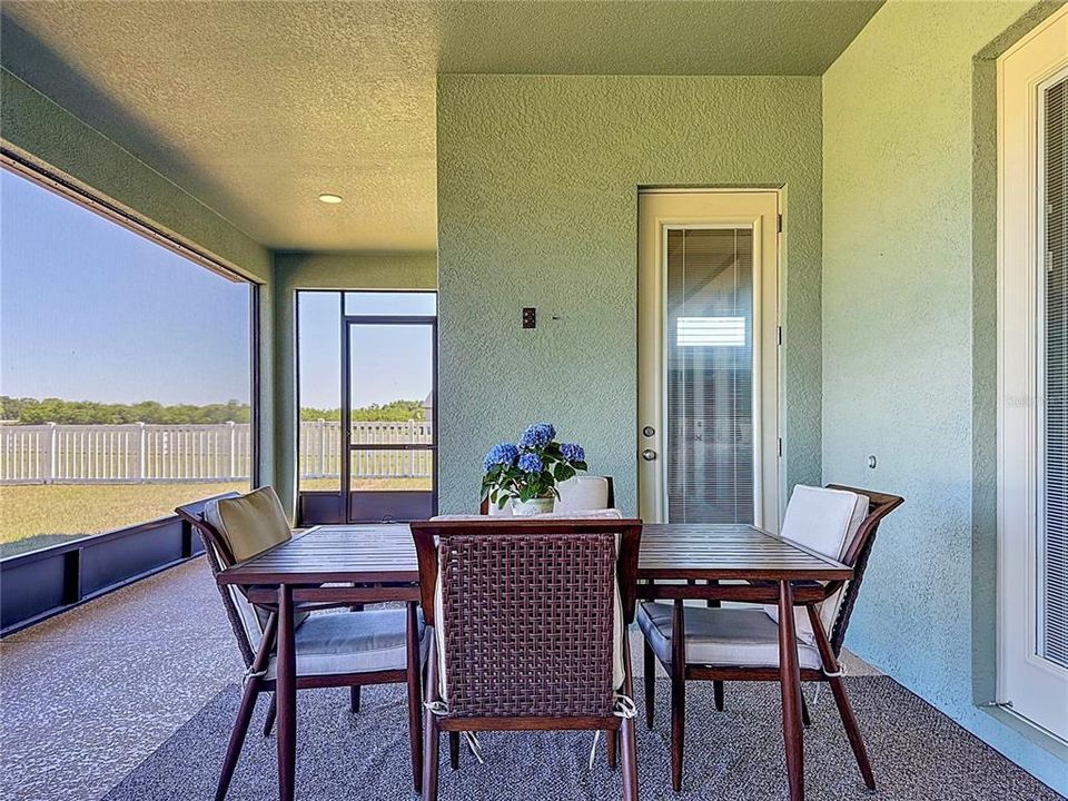 En Venta: $1,185,000 (4 camas, 3 baños, 3024 Pies cuadrados)