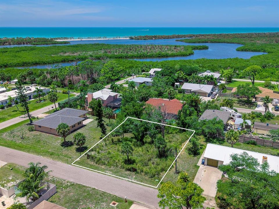 Под контрактом: $75,000 (0.18 acres)