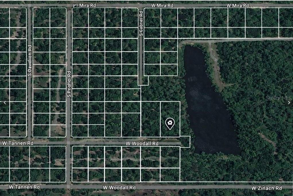На продажу: $67,000 (1.13 acres)