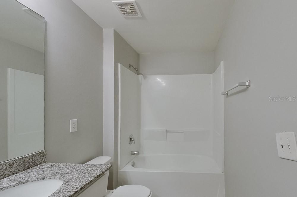 For Rent: $1,695 (4 beds, 2 baths, 1499 Square Feet)