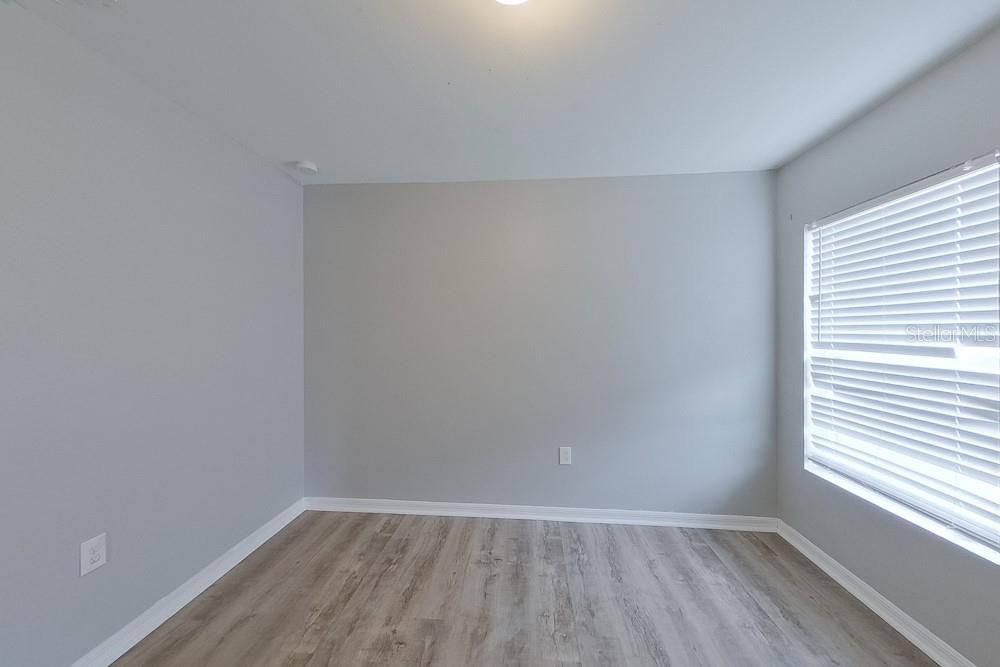 For Rent: $1,695 (4 beds, 2 baths, 1499 Square Feet)