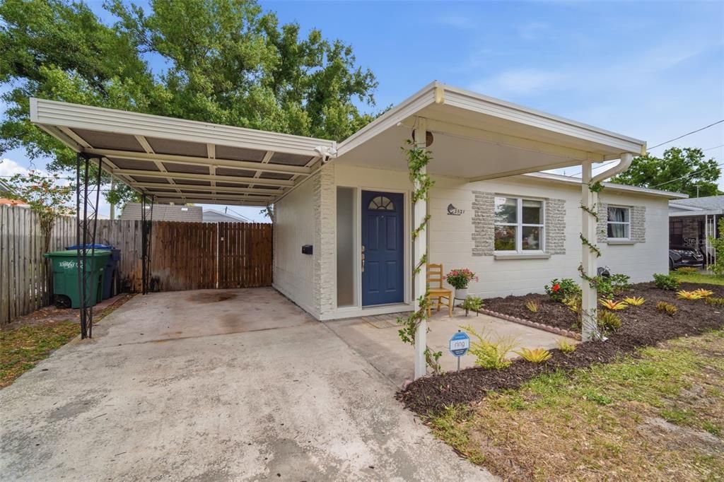 Activo con contrato: $315,000 (2 camas, 1 baños, 888 Pies cuadrados)