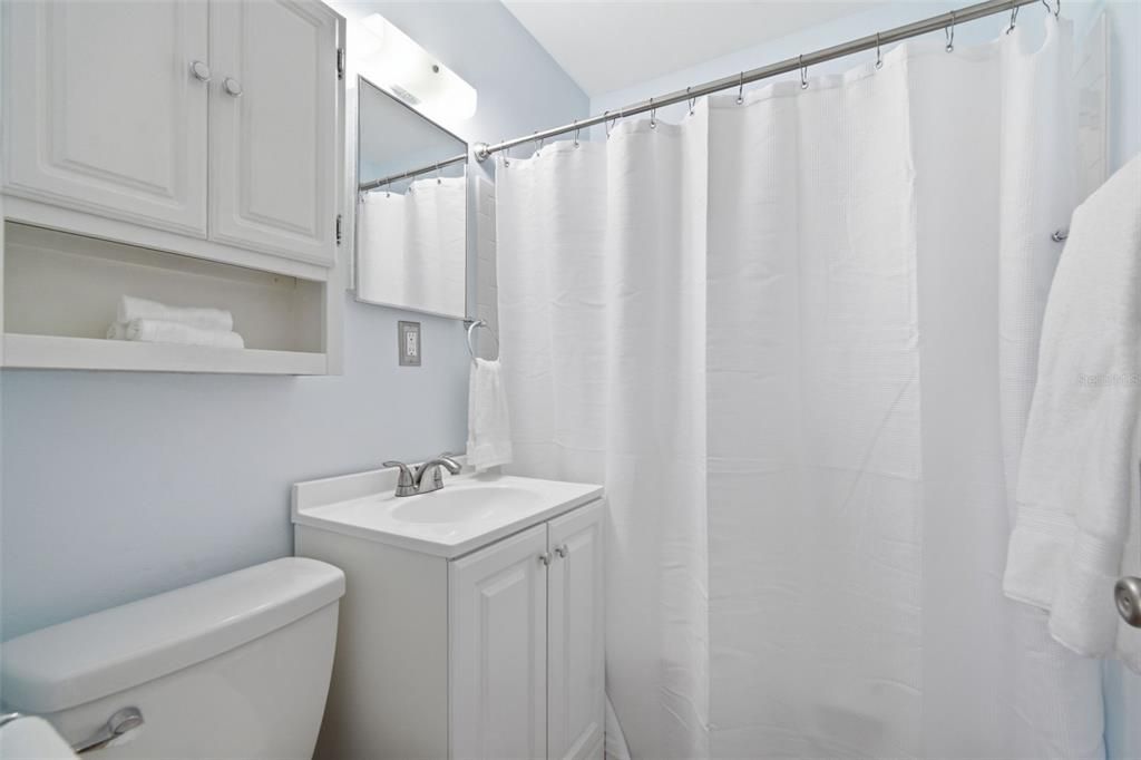 Activo con contrato: $315,000 (2 camas, 1 baños, 888 Pies cuadrados)