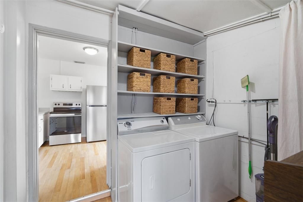 Activo con contrato: $315,000 (2 camas, 1 baños, 888 Pies cuadrados)