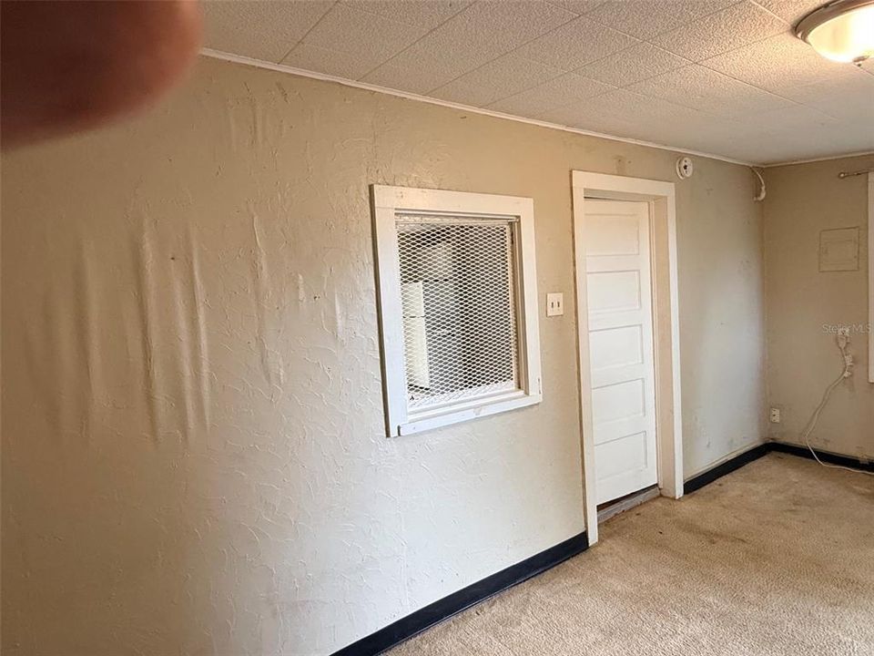 В аренду: $1,095 (1 спален, 1 ванн, 496 Квадратных фут)