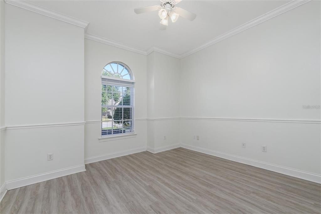 Под контрактом: $3,950 (5 спален, 5 ванн, 3432 Квадратных фут)