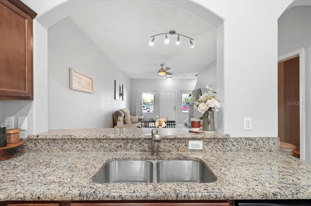 For Sale: $220,000 (2 beds, 2 baths, 1224 Square Feet)