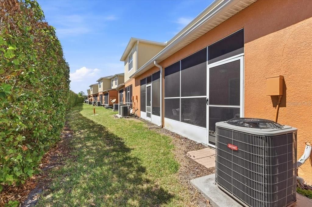 For Sale: $220,000 (2 beds, 2 baths, 1224 Square Feet)