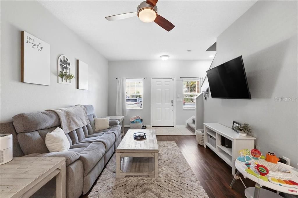 For Sale: $220,000 (2 beds, 2 baths, 1224 Square Feet)