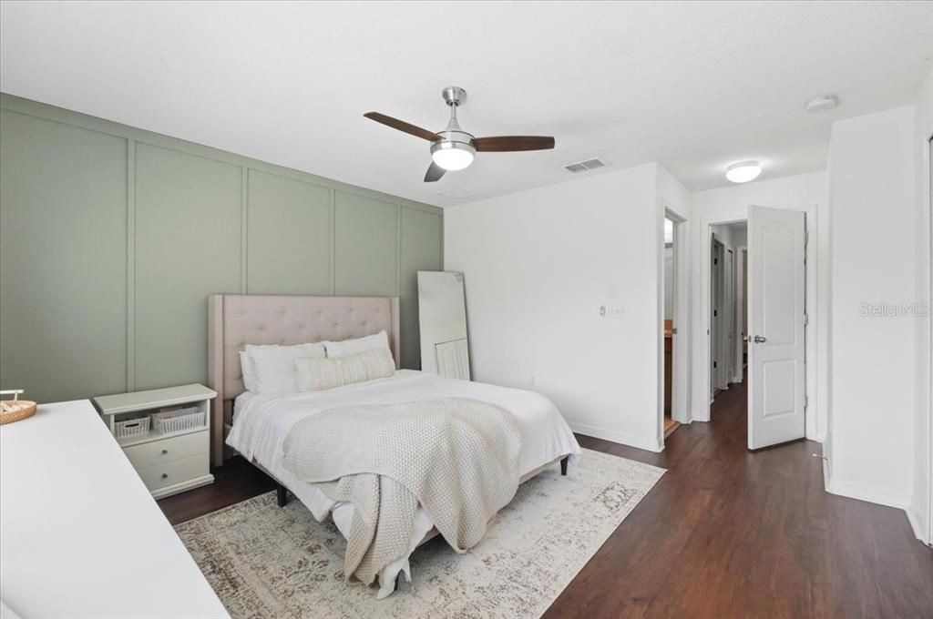 For Sale: $220,000 (2 beds, 2 baths, 1224 Square Feet)