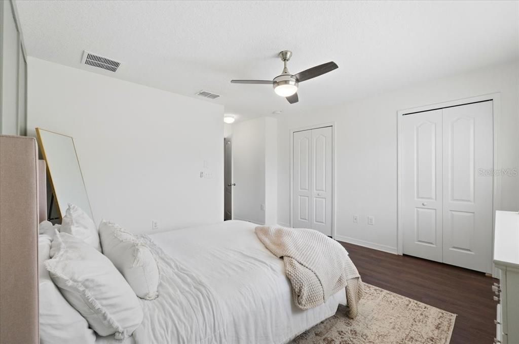For Sale: $220,000 (2 beds, 2 baths, 1224 Square Feet)