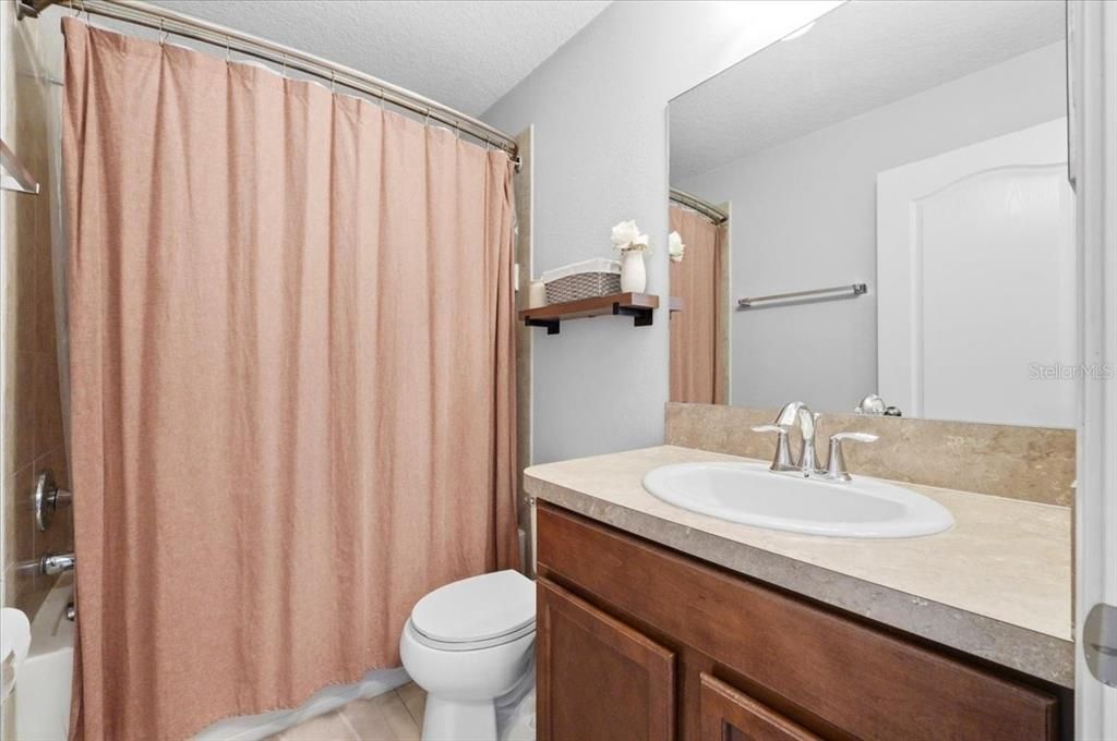 For Sale: $220,000 (2 beds, 2 baths, 1224 Square Feet)