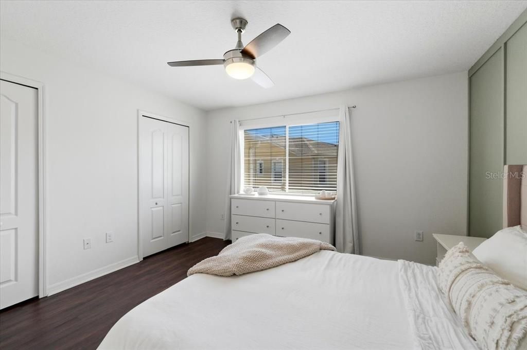 For Sale: $220,000 (2 beds, 2 baths, 1224 Square Feet)