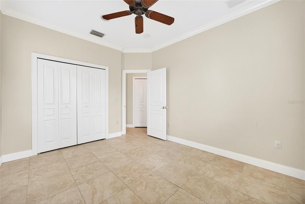 For Sale: $865,000 (3 beds, 3 baths, 2479 Square Feet)