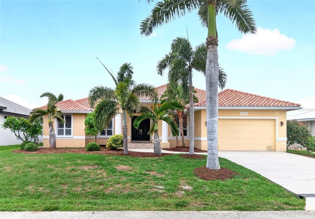 For Sale: $865,000 (3 beds, 3 baths, 2479 Square Feet)