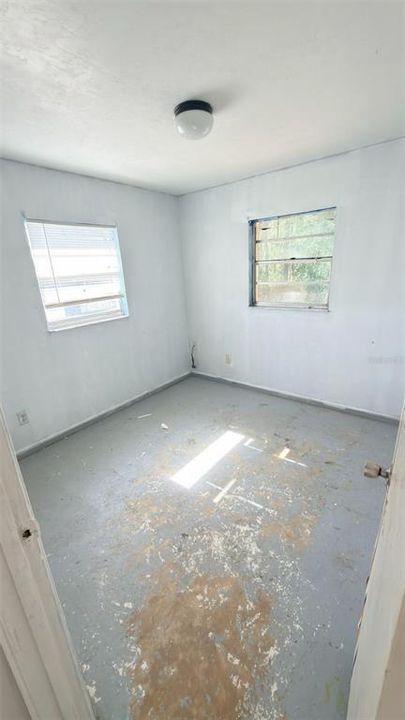 Activo con contrato: $105,000 (4 camas, 2 baños, 1040 Pies cuadrados)