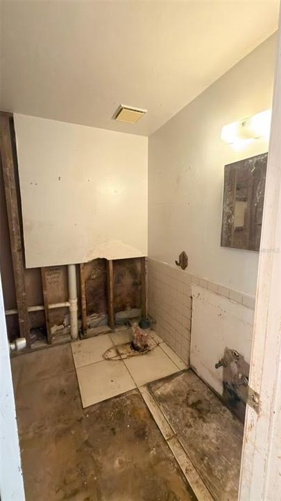 Activo con contrato: $105,000 (4 camas, 2 baños, 1040 Pies cuadrados)