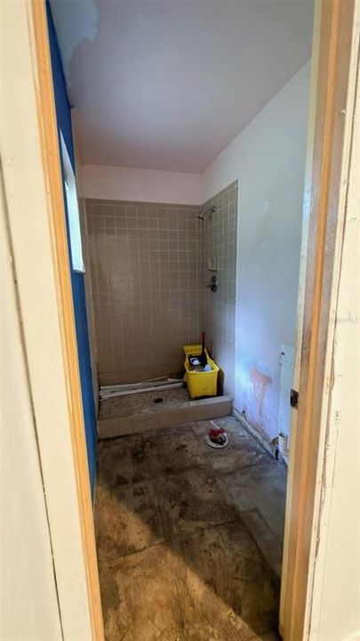 Activo con contrato: $105,000 (4 camas, 2 baños, 1040 Pies cuadrados)