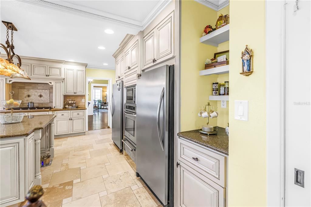 For Sale: $1,625,000 (4 beds, 3 baths, 5388 Square Feet)