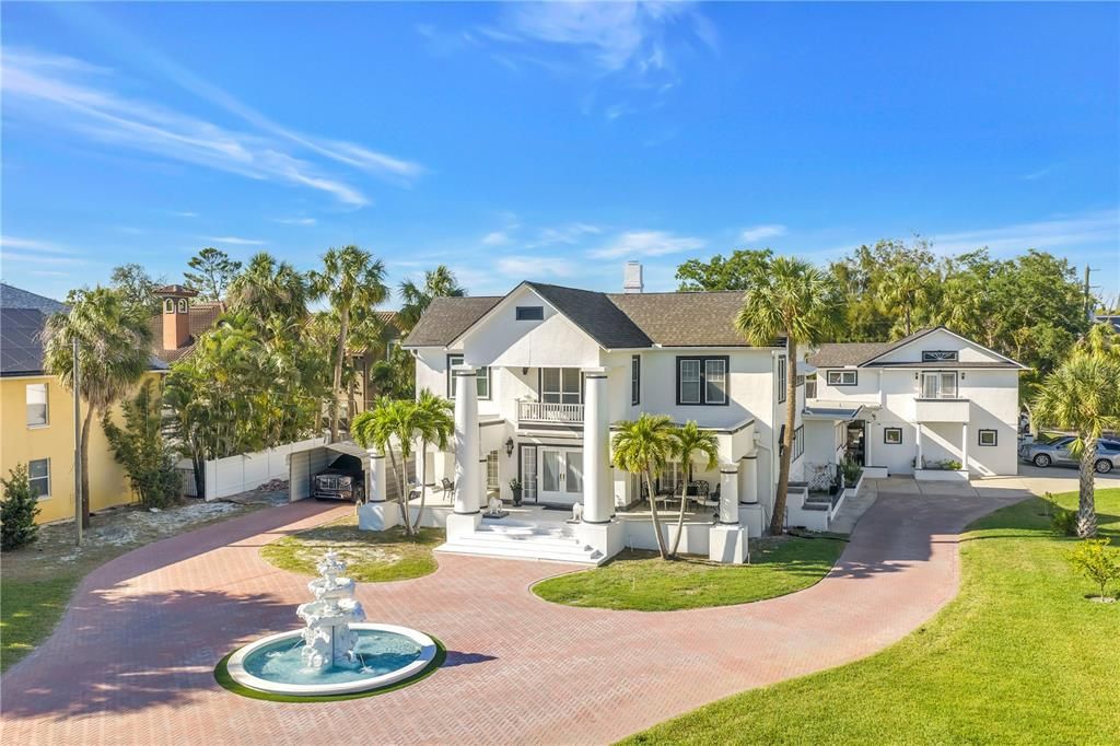 For Sale: $1,625,000 (4 beds, 3 baths, 5388 Square Feet)