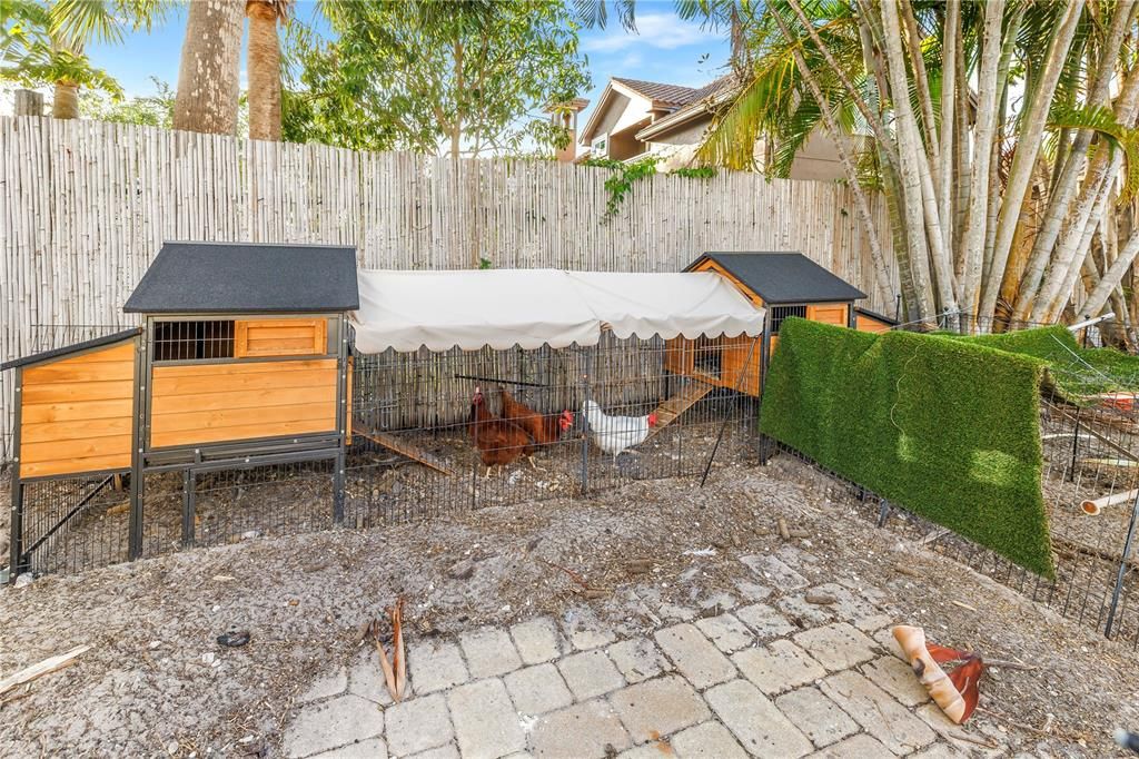 For Sale: $1,625,000 (4 beds, 3 baths, 5388 Square Feet)