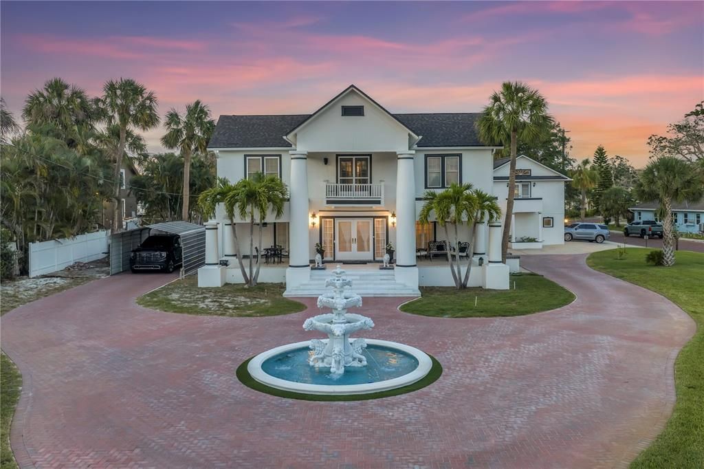For Sale: $1,625,000 (4 beds, 3 baths, 5388 Square Feet)