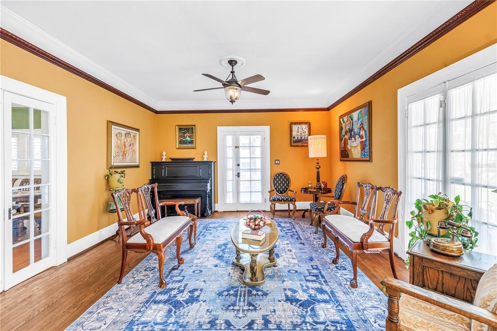 For Sale: $1,625,000 (4 beds, 3 baths, 5388 Square Feet)