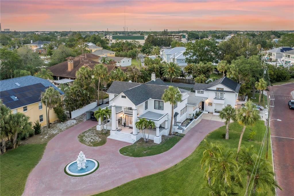 For Sale: $1,625,000 (4 beds, 3 baths, 5388 Square Feet)