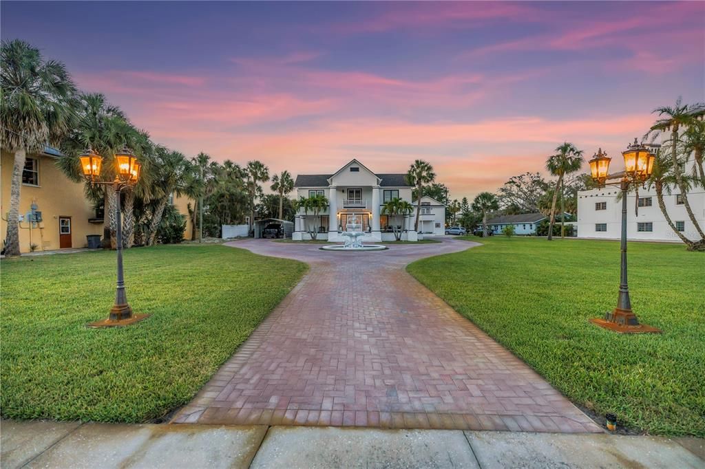 For Sale: $1,625,000 (4 beds, 3 baths, 5388 Square Feet)