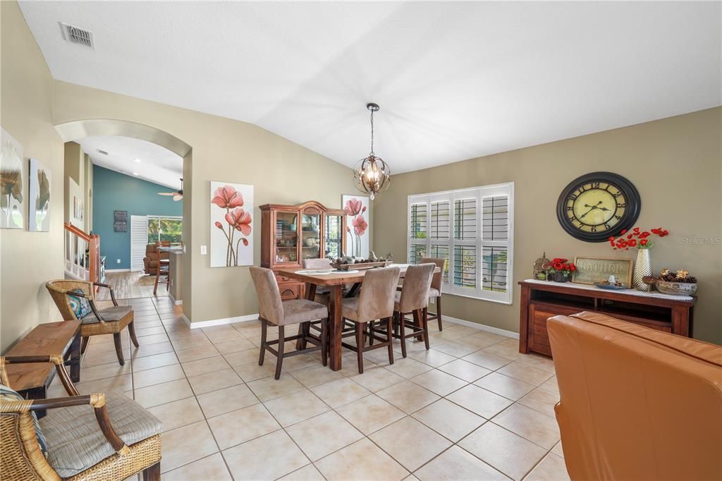Active With Contract: $475,000 (3 beds, 2 baths, 2522 Square Feet)