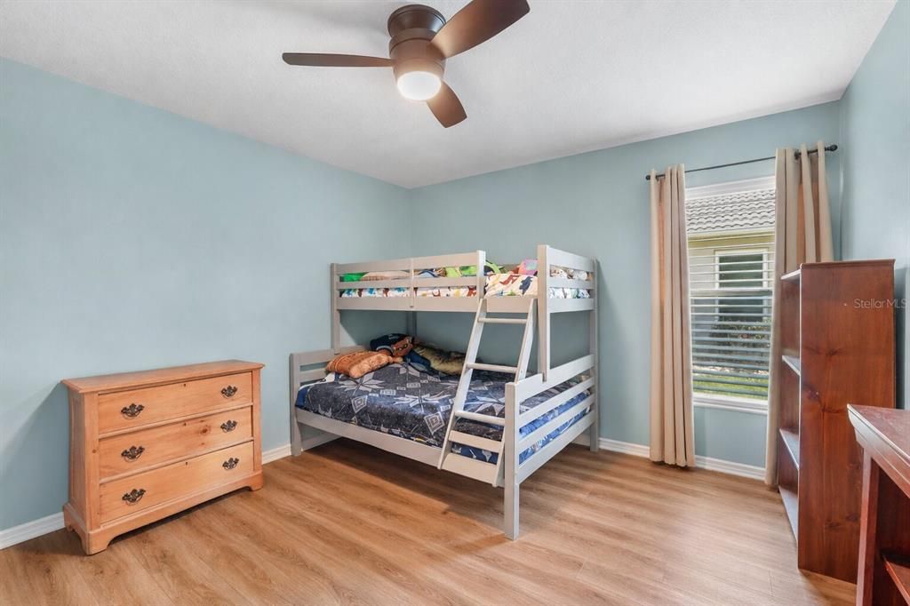 Active With Contract: $475,000 (3 beds, 2 baths, 2522 Square Feet)