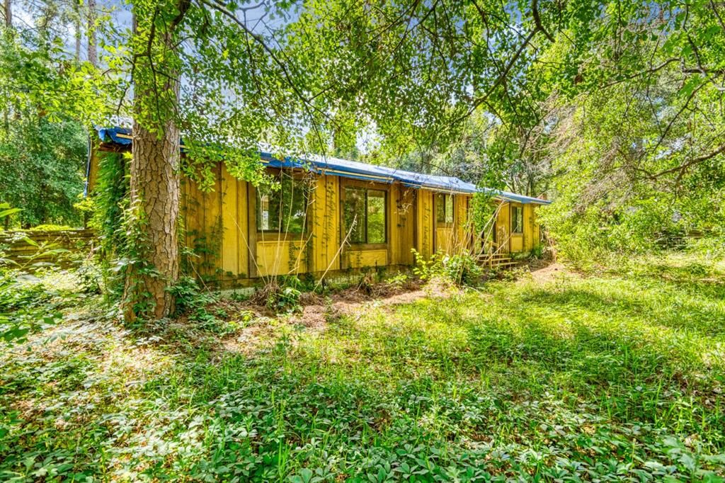 For Sale: $199,950 (3 beds, 2 baths, 1610 Square Feet)