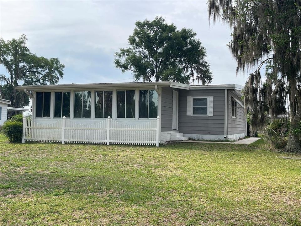 En Venta: $184,500 (2 camas, 2 baños, 1120 Pies cuadrados)